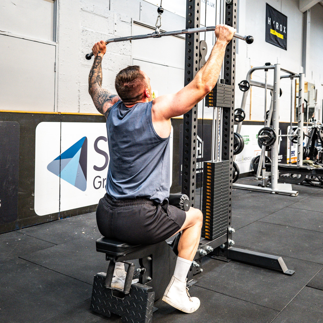 Lat pull down handle